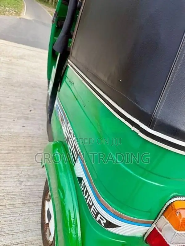 Bajaj RE 1995