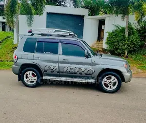 Mitsubishi Pajero 2000