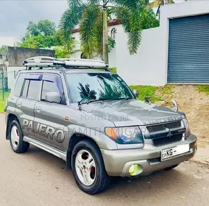 Mitsubishi Pajero 2000