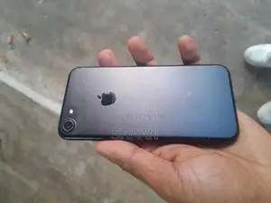 Apple iPhone 7 128GB (Used)