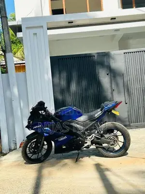 Yamaha R15 2016
