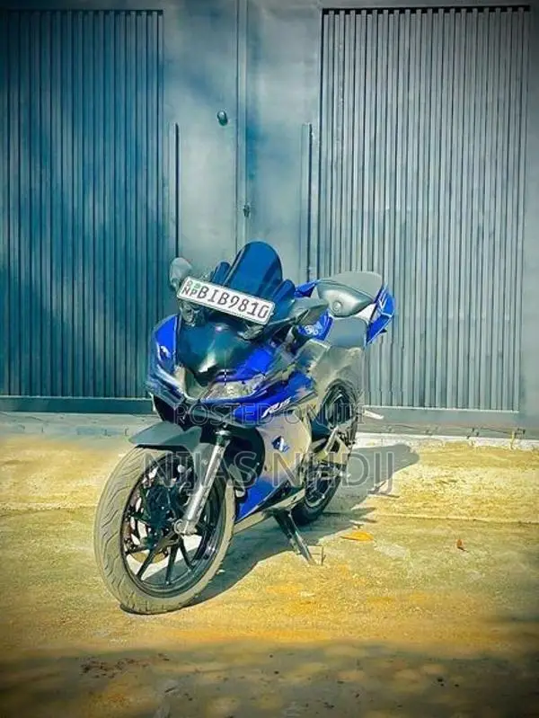 Yamaha R15 2016