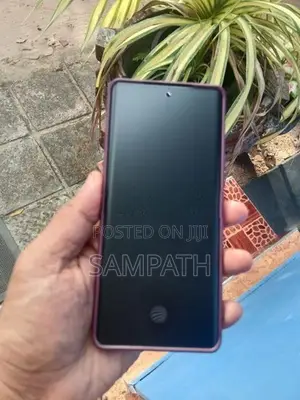 Vivo V30e 5G (Used)