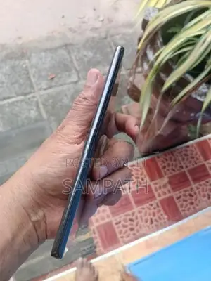 Vivo V30e 5G (Used)