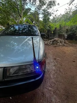 Mazda Familia 1990
