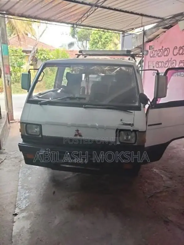 Mitsubishi L300 Trim 1982