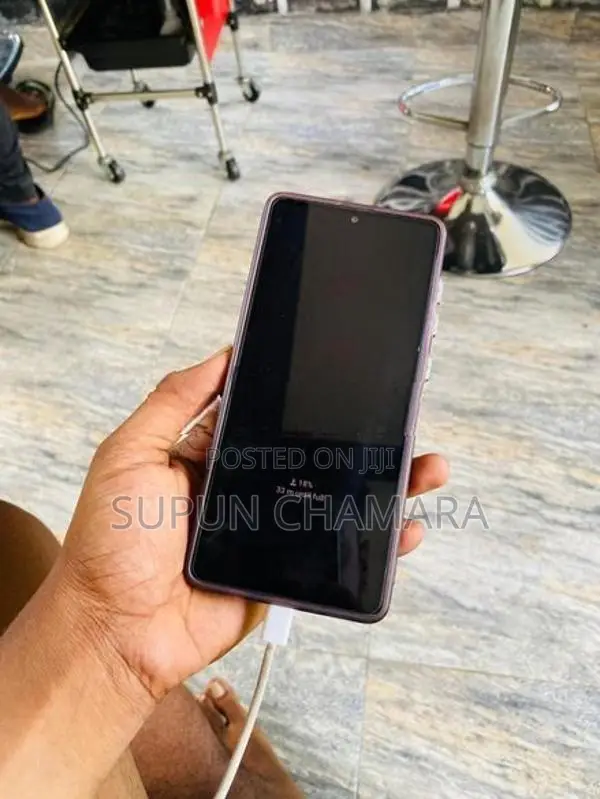 Samsung Galaxy A71 5G (Used)