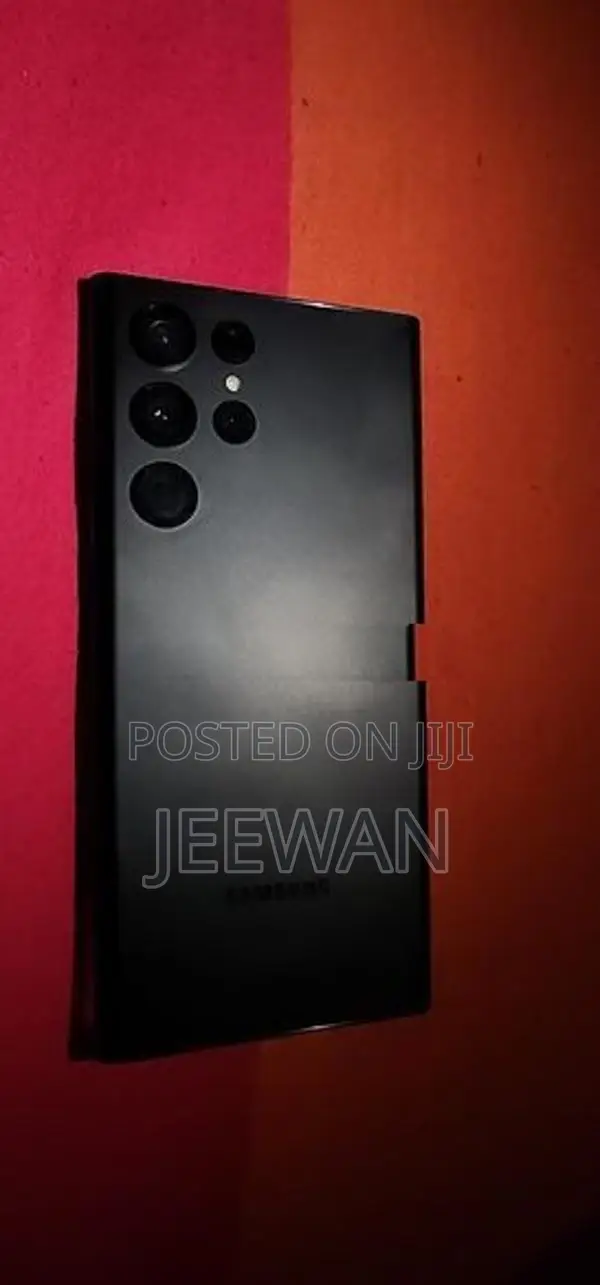 Samsung Galaxy S22 Ultra (Used)