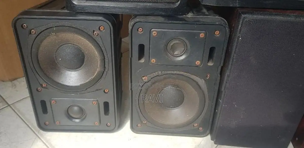 bookshelf speakers