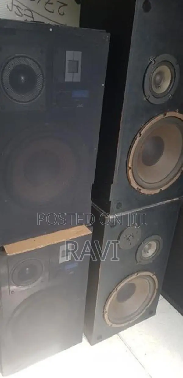 bookshelf speakers