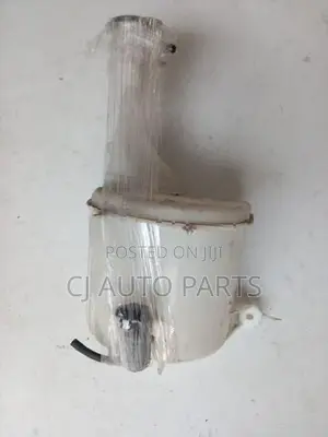 Toyota Platz Wiper Washer Tank