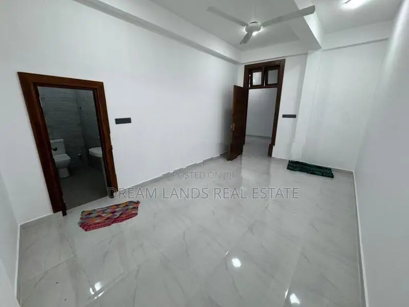 Brand new 2nd floor houses for rent dehiwela