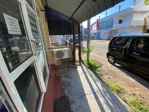 Commercial Building 5.5P for Sale Ambalangoda