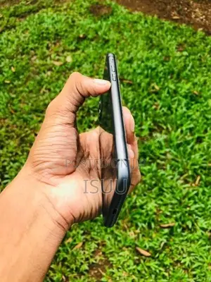 Apple iPhone 11 (Used)