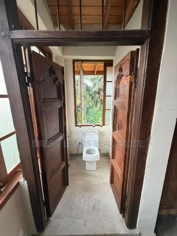 Studio apartment with furniture for rent kaduwela