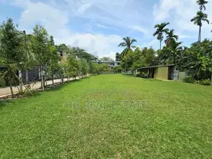 40 P Residential Bare Land For Sale Thalawathugoda