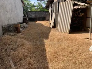 Valuable Land with Unfinished Building for Sale in Homagama