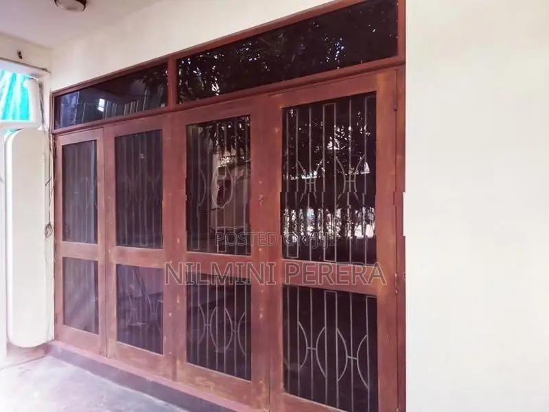 කොස් ජනේල සෙටි තුනම
