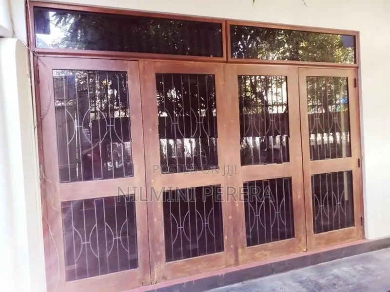 කොස් ජනේල සෙටි තුනම