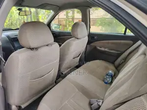 Nissan Sunny Super Salon 2001