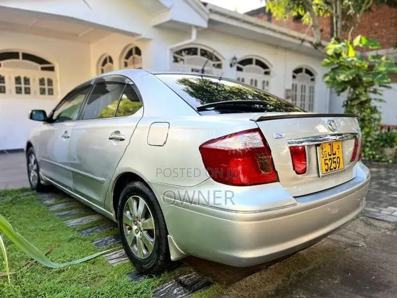 Toyota Premio 2002