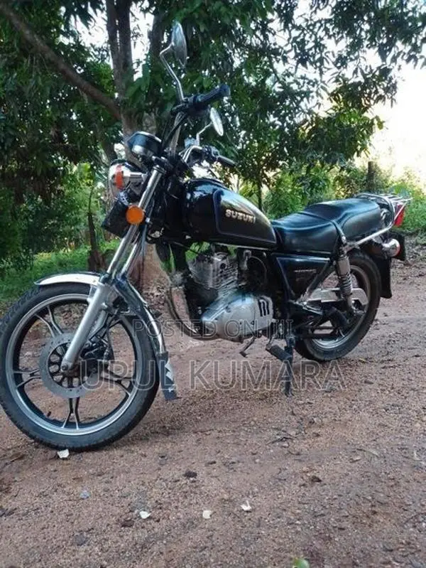 Suzuki GN 125 2017