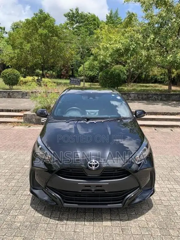 Toyota Yaris X Limited Push Start 2023