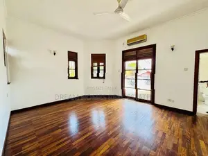 Elegant 4-Bedroom Luxury Home – Battaramulla