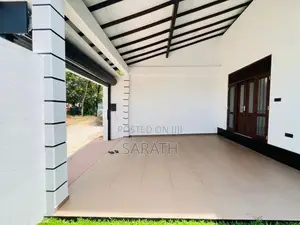 8 P with Brand New House Sale Battaramulla