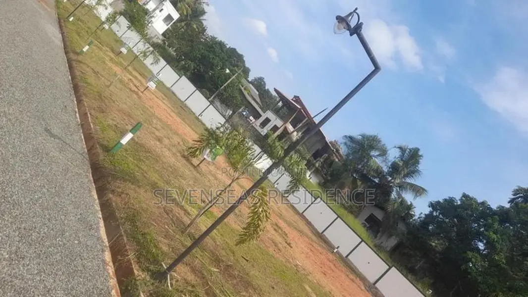 මිලේනියම් city එක ලගින්ම විකුනන ඉඩම්