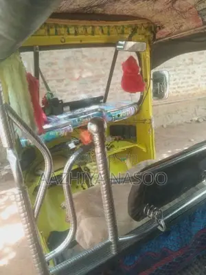 Bajaj RE 1995