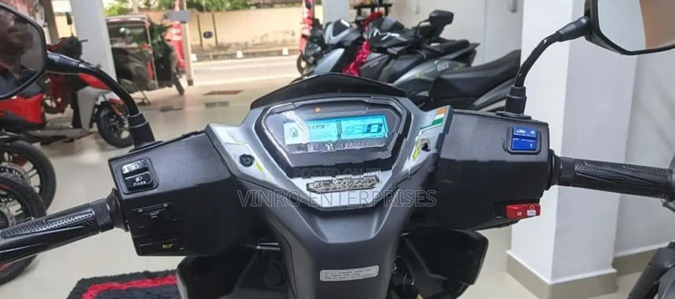 Hero Xoom 110 Combat 2026