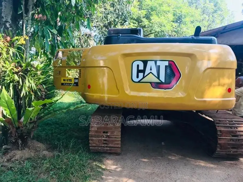 CAT 323D3 - Excavator