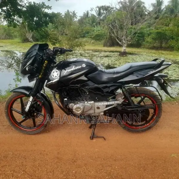 Bajaj Pulsar 150 2016