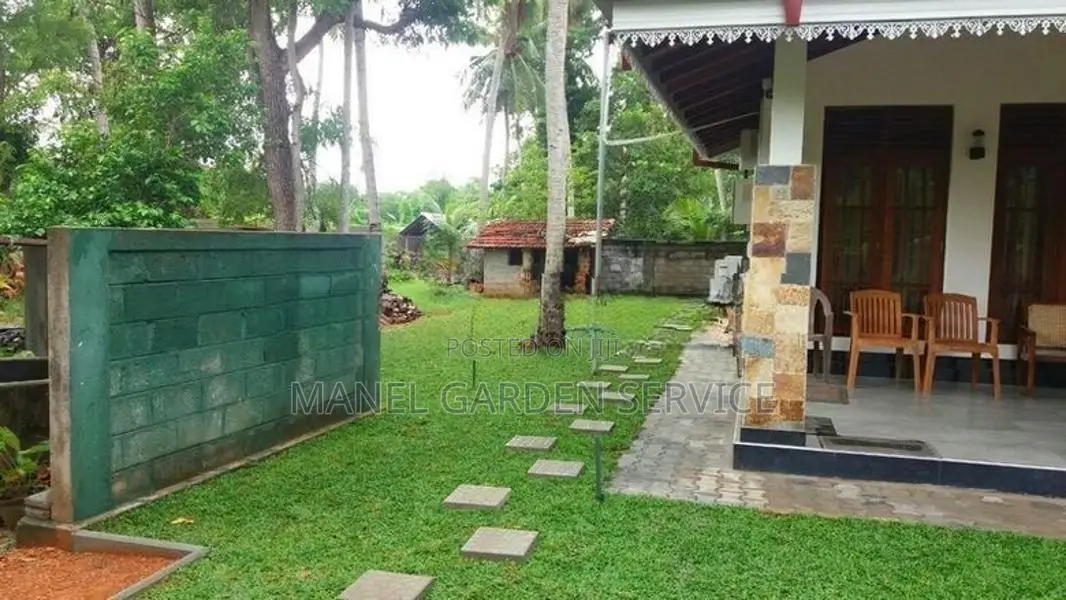 Malaysian Grass Interlock Paving Landscaping Design