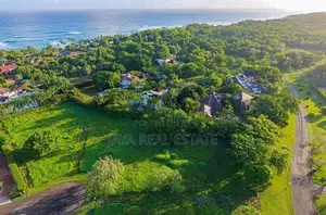 Land for Rekwa