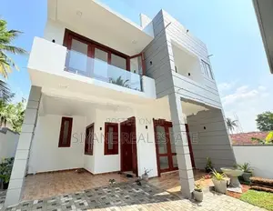 Beautiful Luxury Living House for Sale Athurugiriya