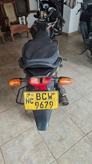 Bajaj Platina 100 ES 2015