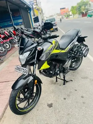Honda CB Hornet 2018
