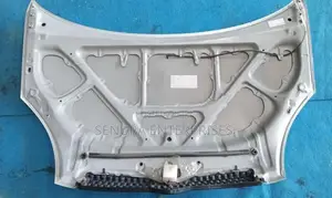 Toyota Vitz SCP10 Bonnet