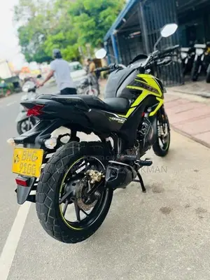 Honda CB Hornet 2018