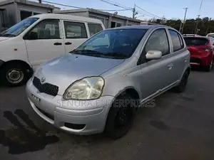 Toyota Vitz SCP10 Bonnet