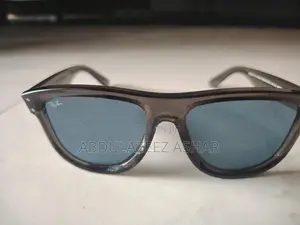 ඔර්ජිනල් බ්‍රෑන්ඩ් එකක් සන් ග්ලාස්