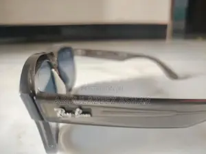 ඔර්ජිනල් බ්‍රෑන්ඩ් එකක් සන් ග්ලාස්