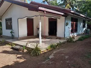 කුරුණෑගල ලයිසියම් ජාත්‍යන්තර ප්‍රාථමික පාසලට ආසන්න නිවසක් විකිණීමට