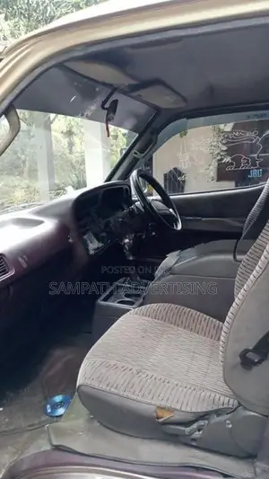 Toyota Dolphin 1994