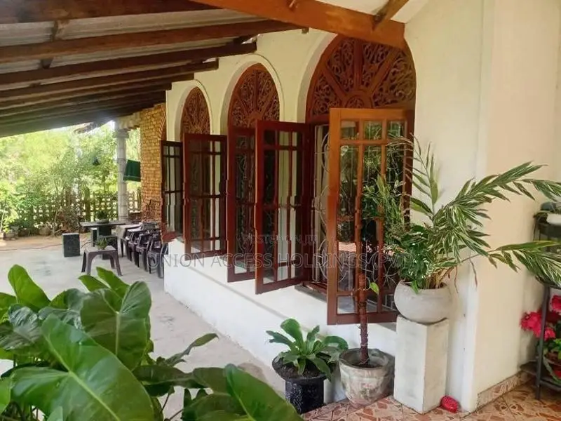 කුරුණෑගල, තිත්තවැල්ල හරහා ගෝනගම බස් පාරට මුහුණලා, මින්හෙට්ටිය