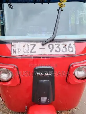 Bajaj RE 2010