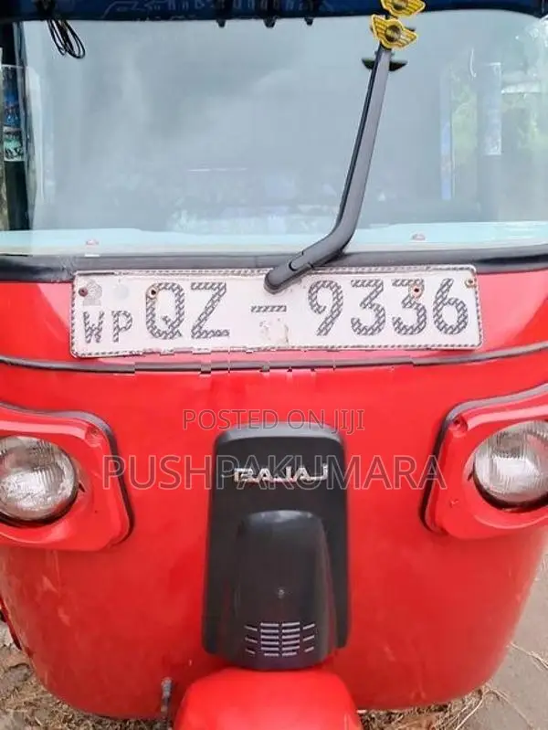 Bajaj RE 2010