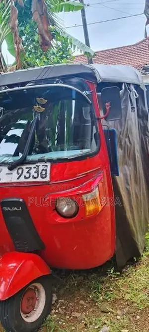 Bajaj RE 2010